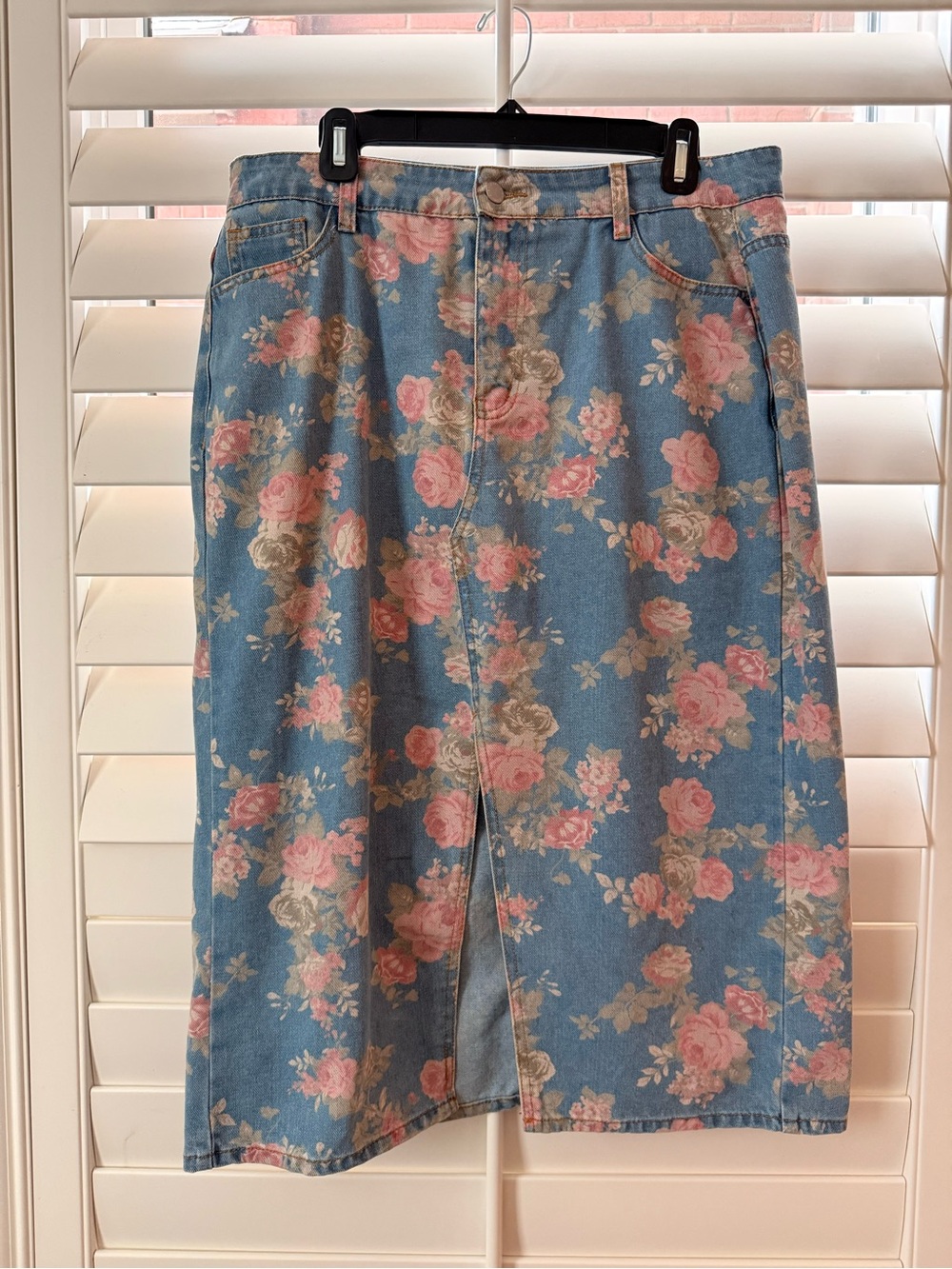 SHEIN Blue Denim Midi Skirt with Pink Floral Print